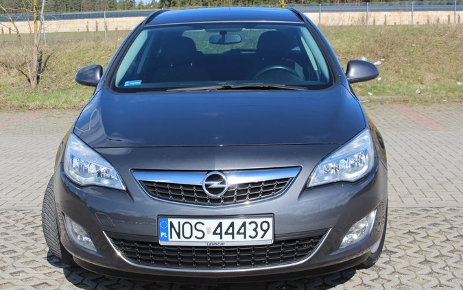 Opel Astra cena 19950 przebieg: 232000, rok produkcji 2011 z Olsztyn małe 121